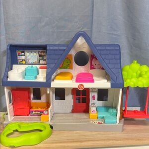 Fisher-Price Little People Friends Together Play House 2020